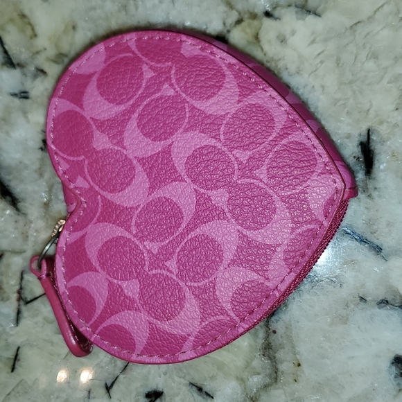 **SOLD**Coach Coin Purse - Picture 3 of 7